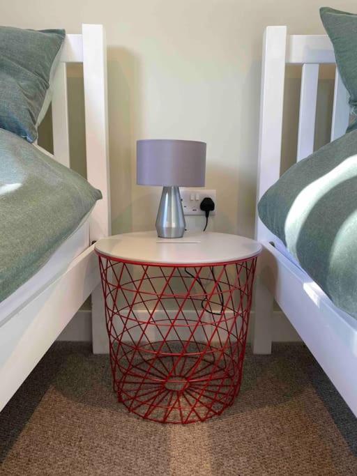 Holiday home Larks Leaze Lodge, Steeple Ashton, Wiltshire *